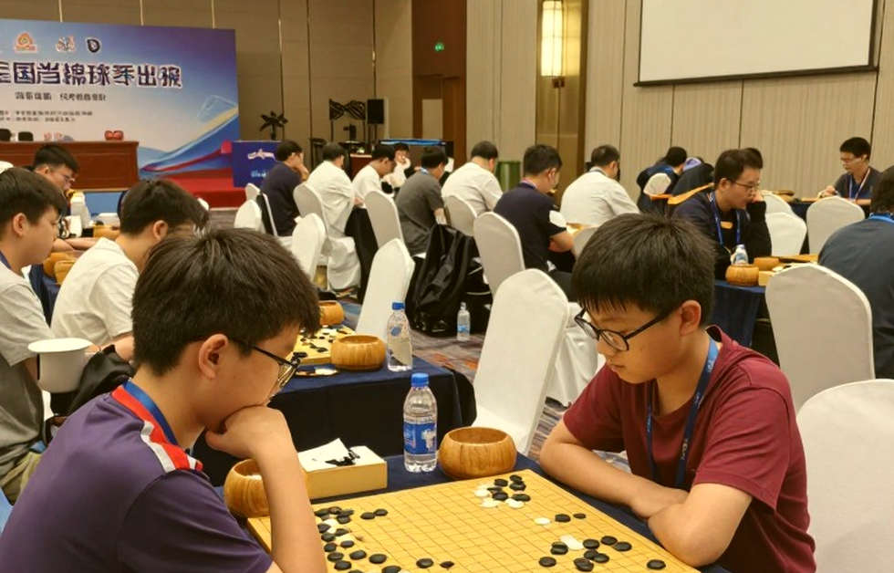 Món quà ngoại giao từ bàn cờ: Bản ghi chép tay của Sindarov và tương lai của cờ vua thế hệ mới