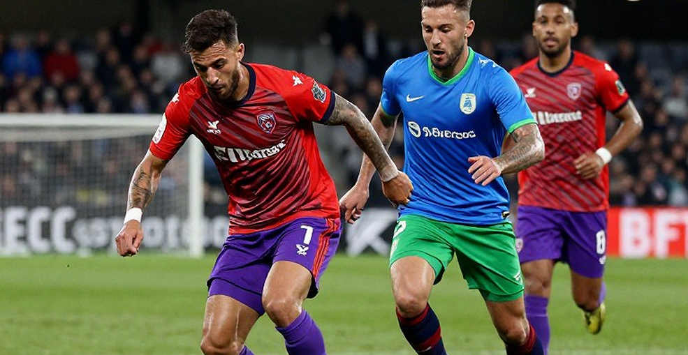 Shayne Pattynama và khoảng lặng giữa vinh quang đội tuyển với băng ghế dự bị ở Persija