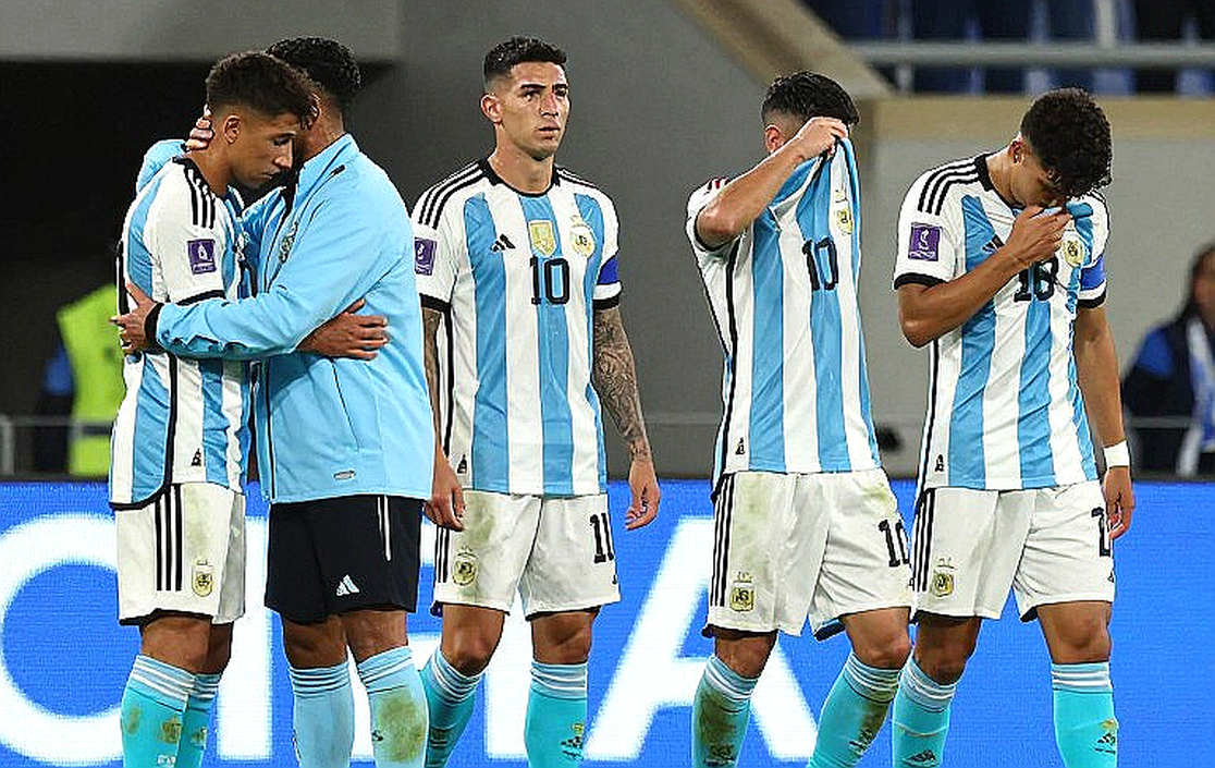 V.League 1 mùa 2026-2026: PPDA, bóng chết và cái bẫy của bảng xếp hạng