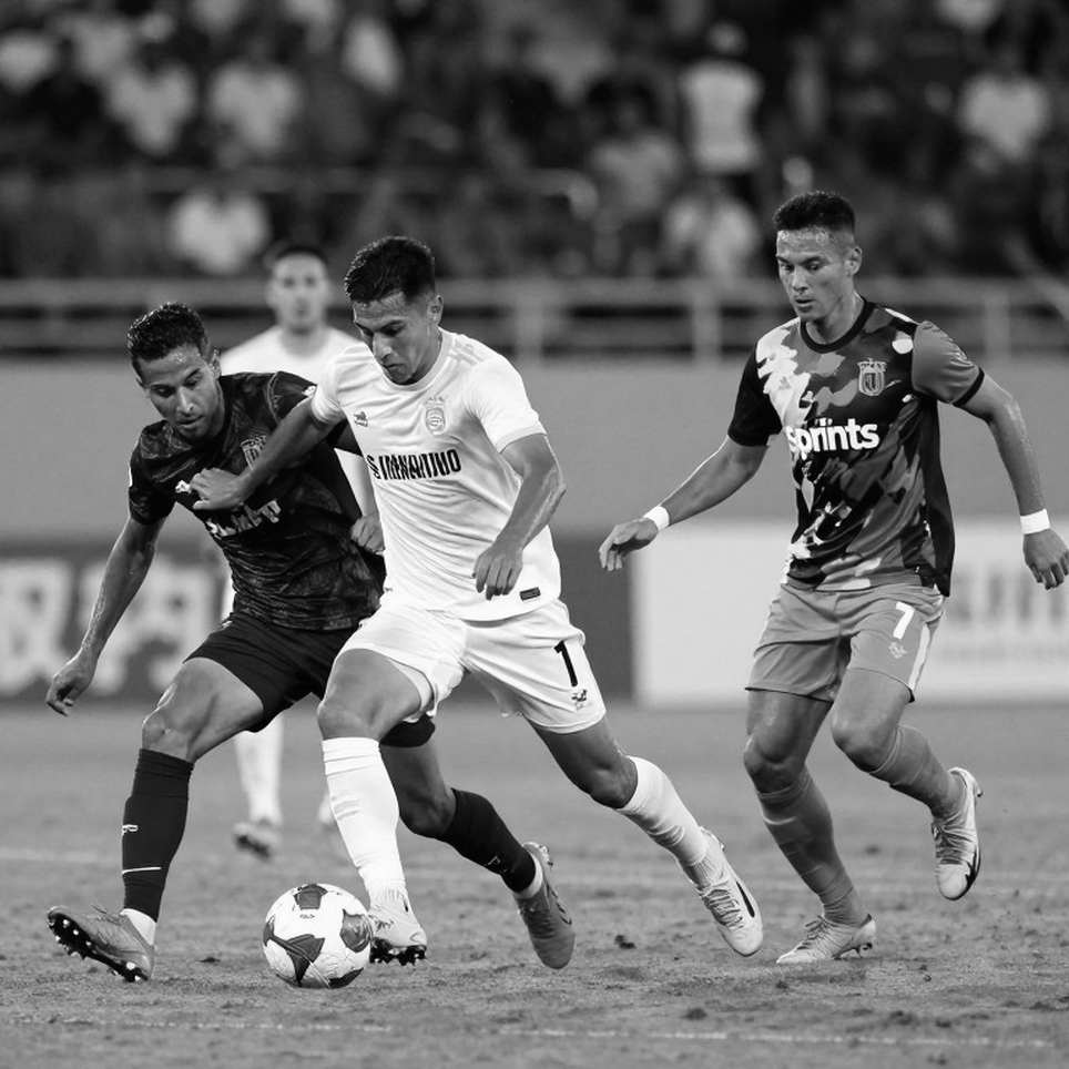 Hà Nội FC 2-1 Công an Hà Nội: bốn phút ở Hàng Đẫy, nơi dấu ấn cá nhân không che nổi một lỗ hổng cấu trúc