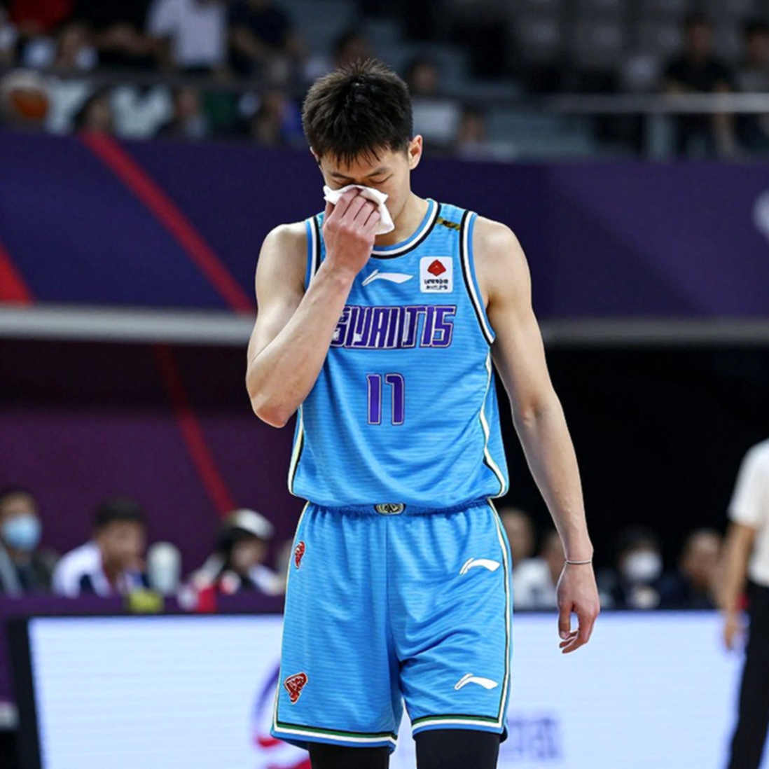 Giannis không biết chơi bóng rổ? — Khi lời chê của Raduljica hé lộ nỗi sợ của cả một thế hệ