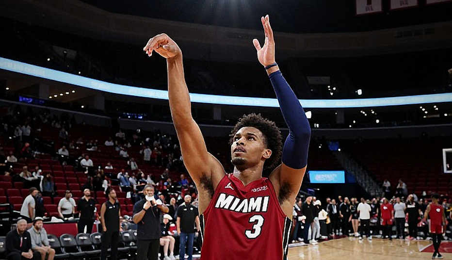 Tân binh EuroLeague và "trận đấu của tôi": Đằng sau niềm vui là một bảng cân đối chưa ai đọc