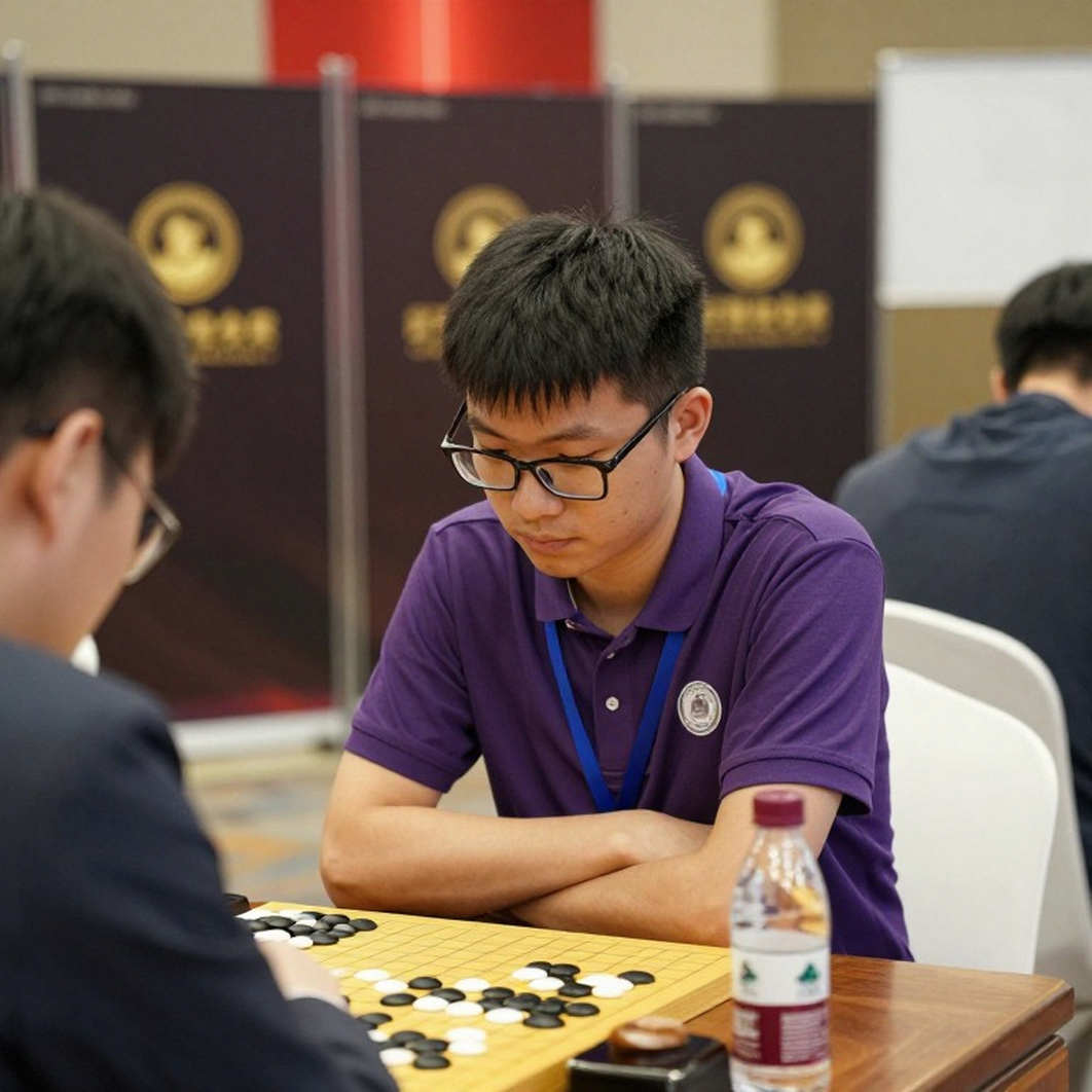 ChessBase Issue 225: Between the Name Bent Larsen and Four Real Faces