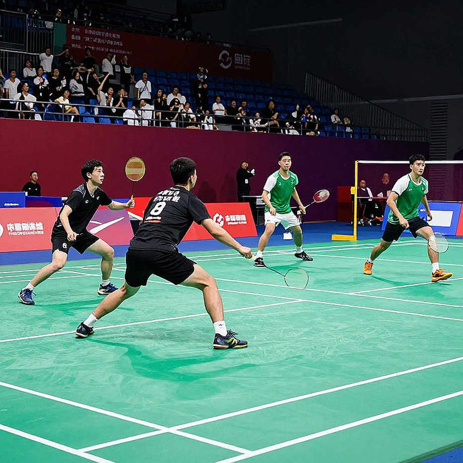 Đọc kỳ chuyển nhượng V.League bằng ba lớp dữ liệu