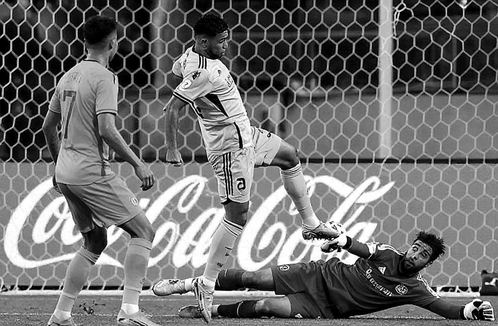 Vietnam 0-2 Uzbekistan: The Fifth-Minute Goal and the Cost of a Waiting Game Vietnam 0-2 Uzbekistan: The Fifth-Minute Goal and the Cost of a Waiting Game