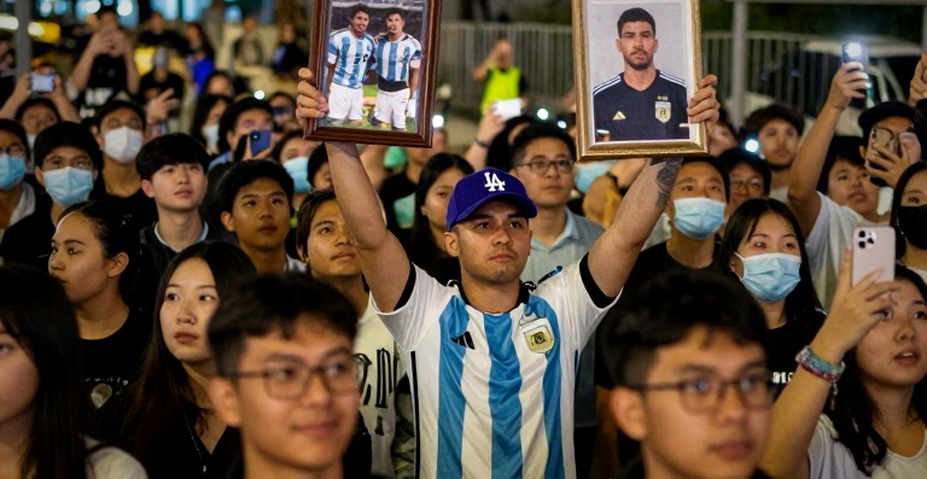 Gilberto Mora và lời cảnh báo từ Lima: Peru vẽ lại bản đồ phòng ngự cho một cầu thủ 17 tuổi