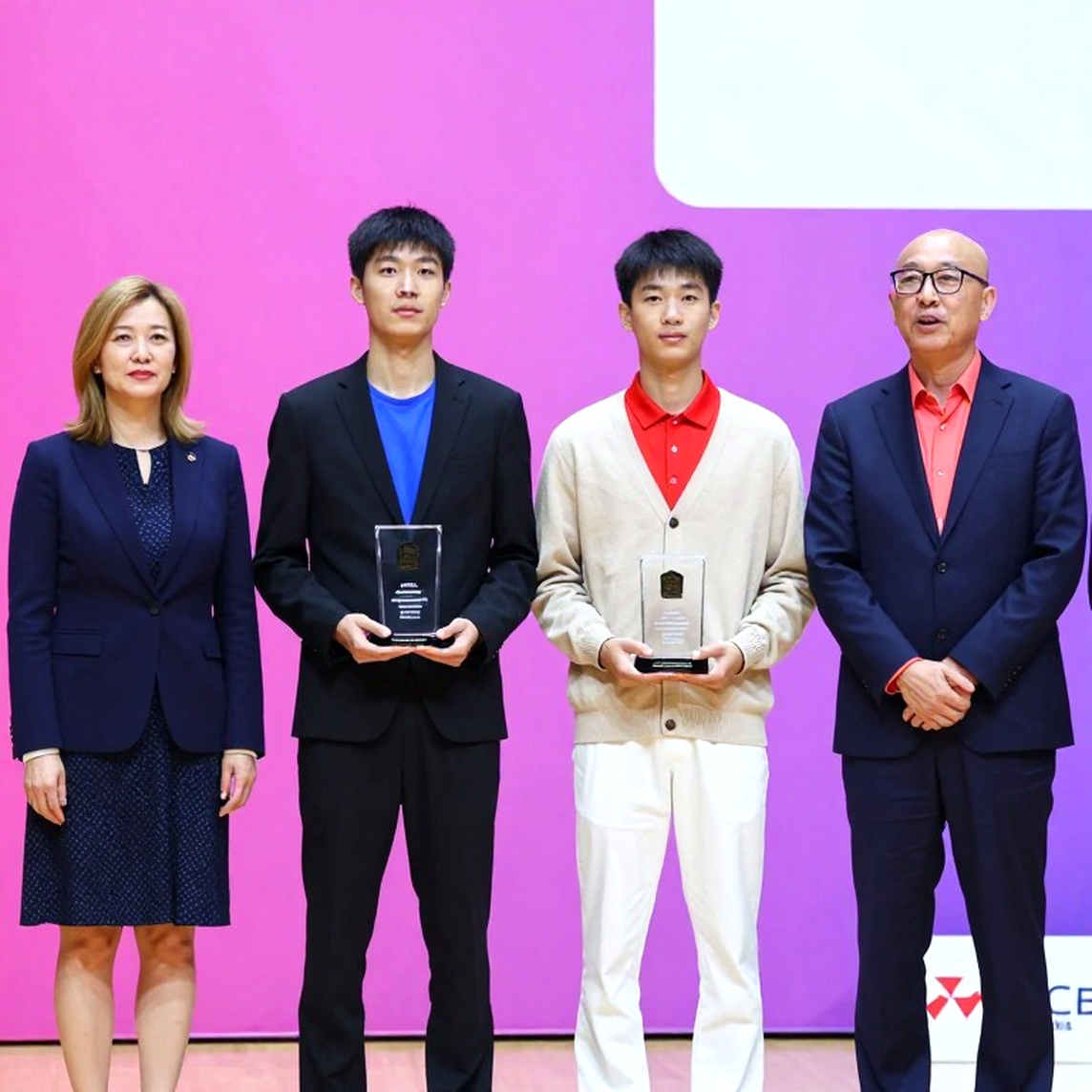 Alwi Farhan Spars With Kento Momota: The Tokyo Session and the Data Void Before the 2026 Asian Games Alwi Farhan Spars With Kento Momota: The Tokyo Session and the Data Void Before the 2026 Asian Games
