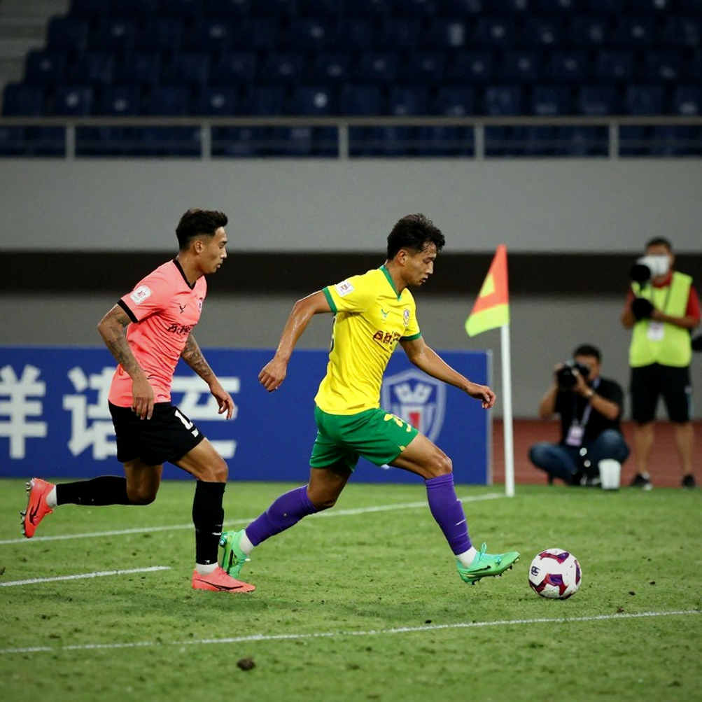 Việt Nam 1-0 Philippines: Đường chuyền của cậu bé 19 tuổi và khoảng trống mà tỉ số che mất